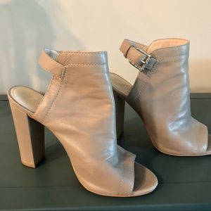Vince Camuto light gray heeled booties